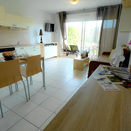 Apartamento Chateau De Jouarres-1 By Interhome *