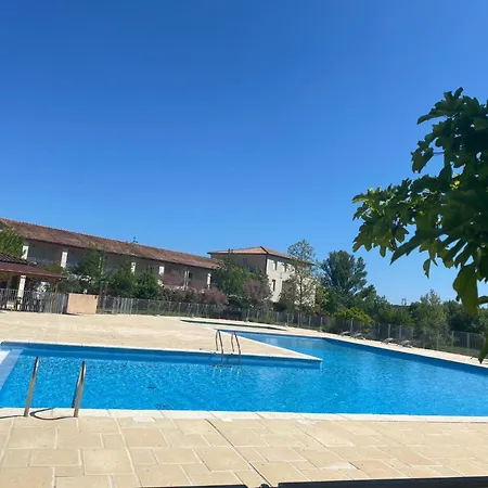 Apartamento Chateau De Jouarres-1 By Interhome